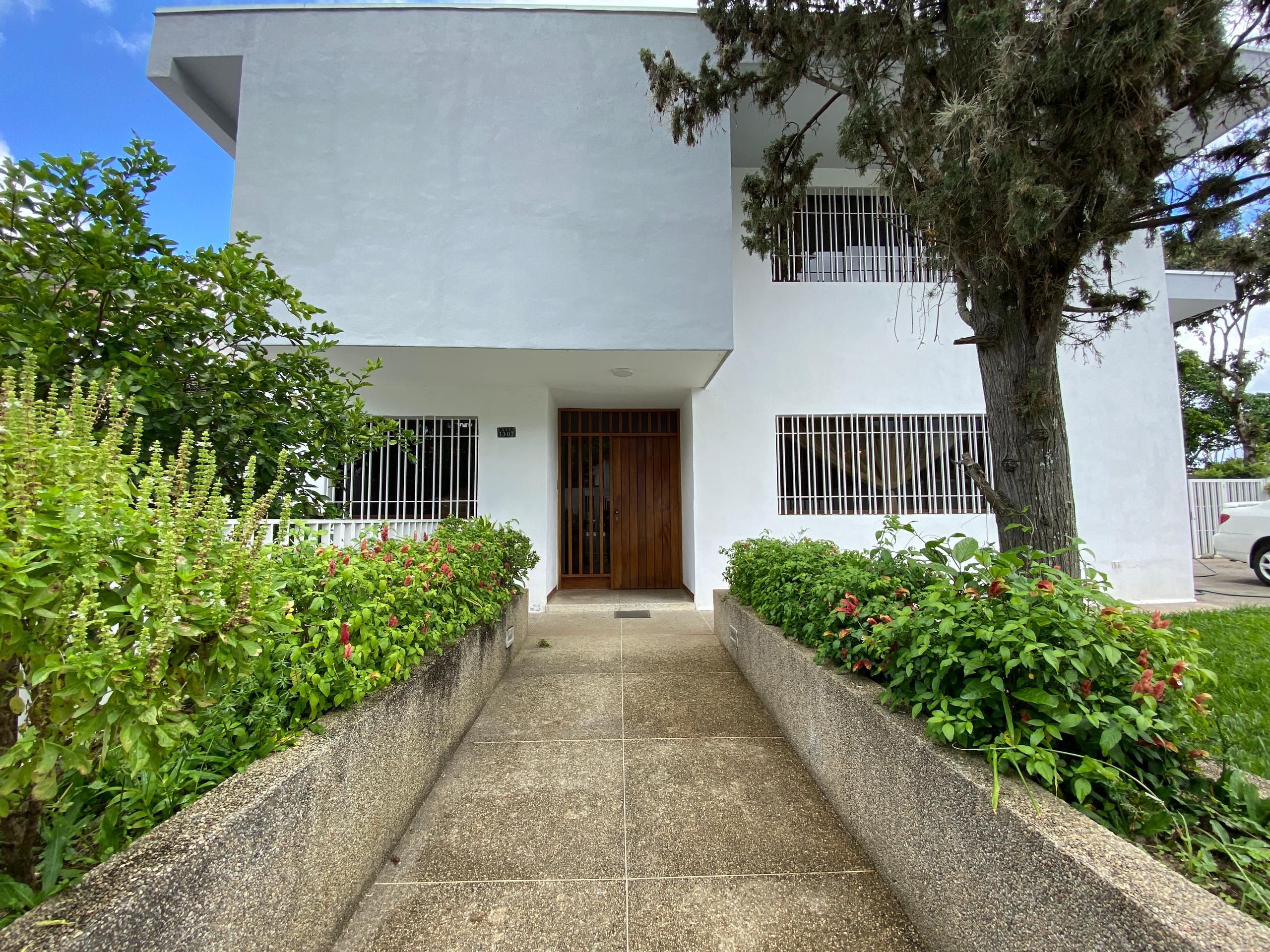 Se vende casa 675m² 6h+s/ 5b+s/ 6e El Cafetal - Otras fotos