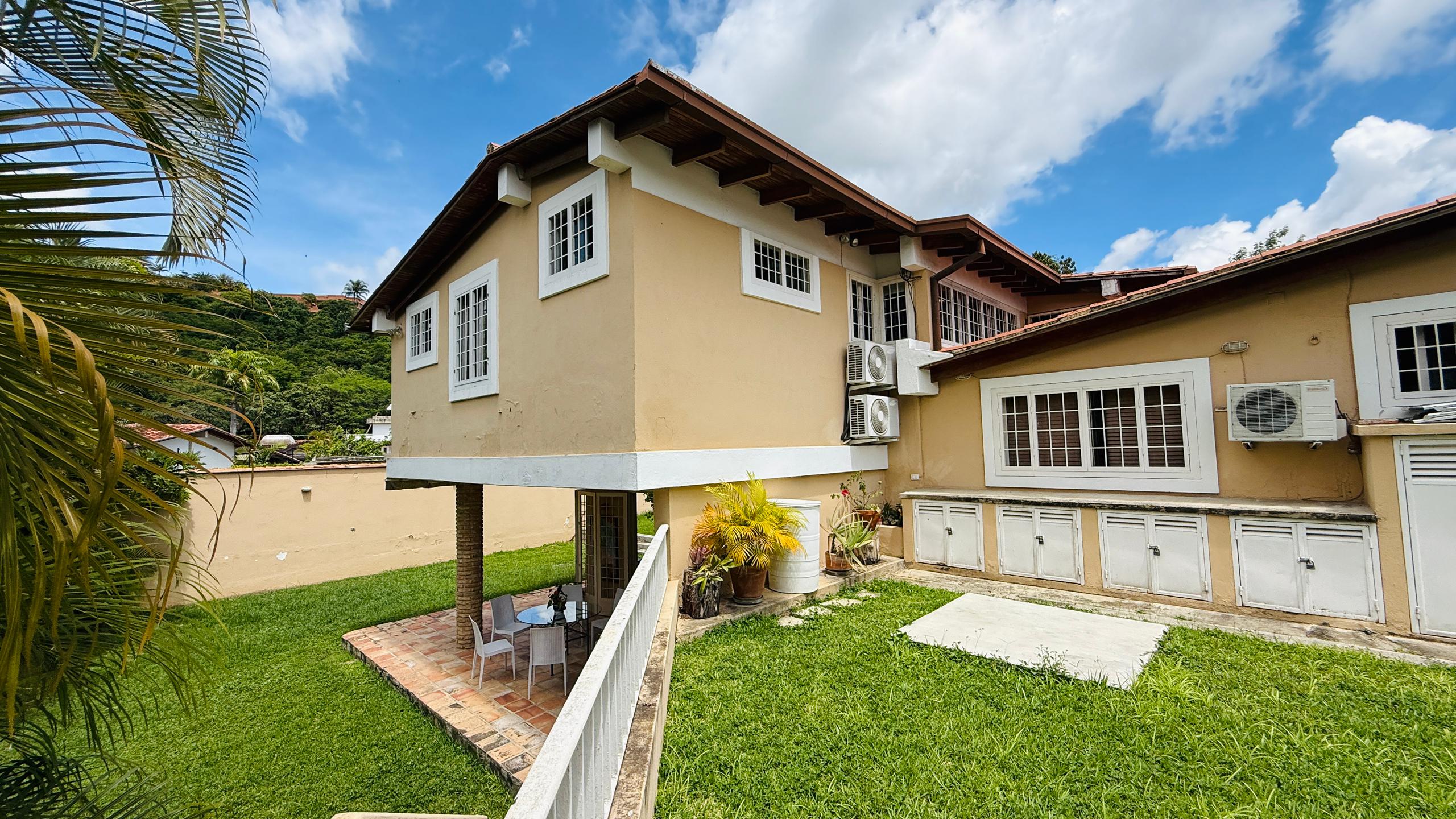 Se vende casa 928m² 5h+1s/5b+1s/6p Caurimare - Otras fotos