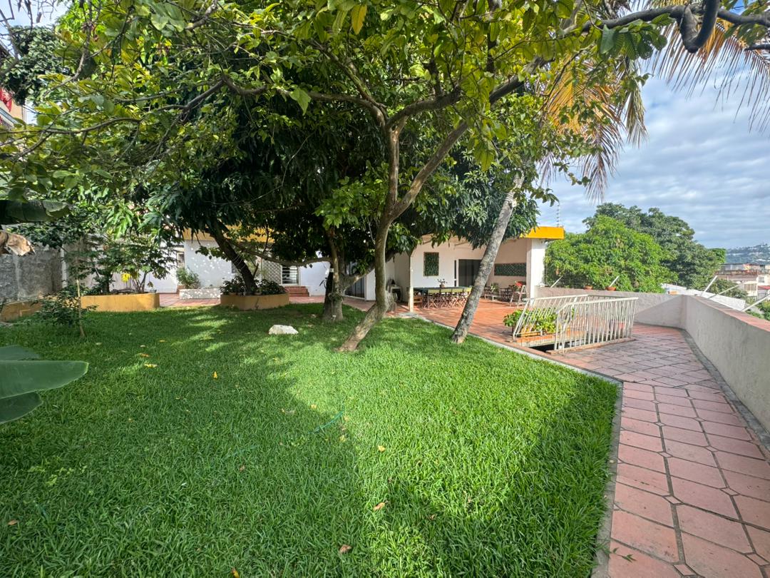 Se vende casa 500m² 3h+s/3b+s/6e Terrazas de las acacias - Otras fotos