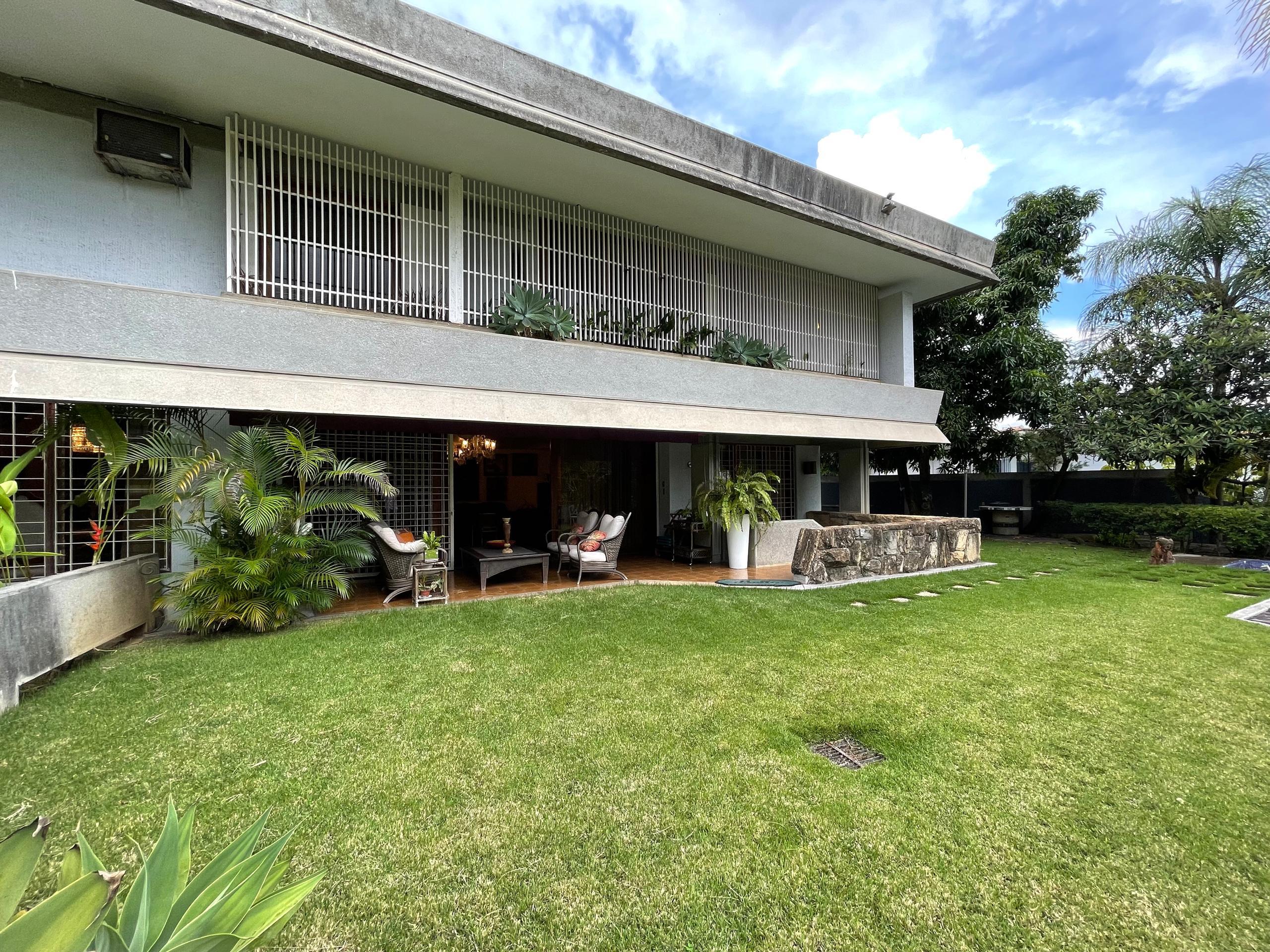 Se vende casa 1000m² 5h+2s/7b+2s/8e Valle arriba - Otras fotos