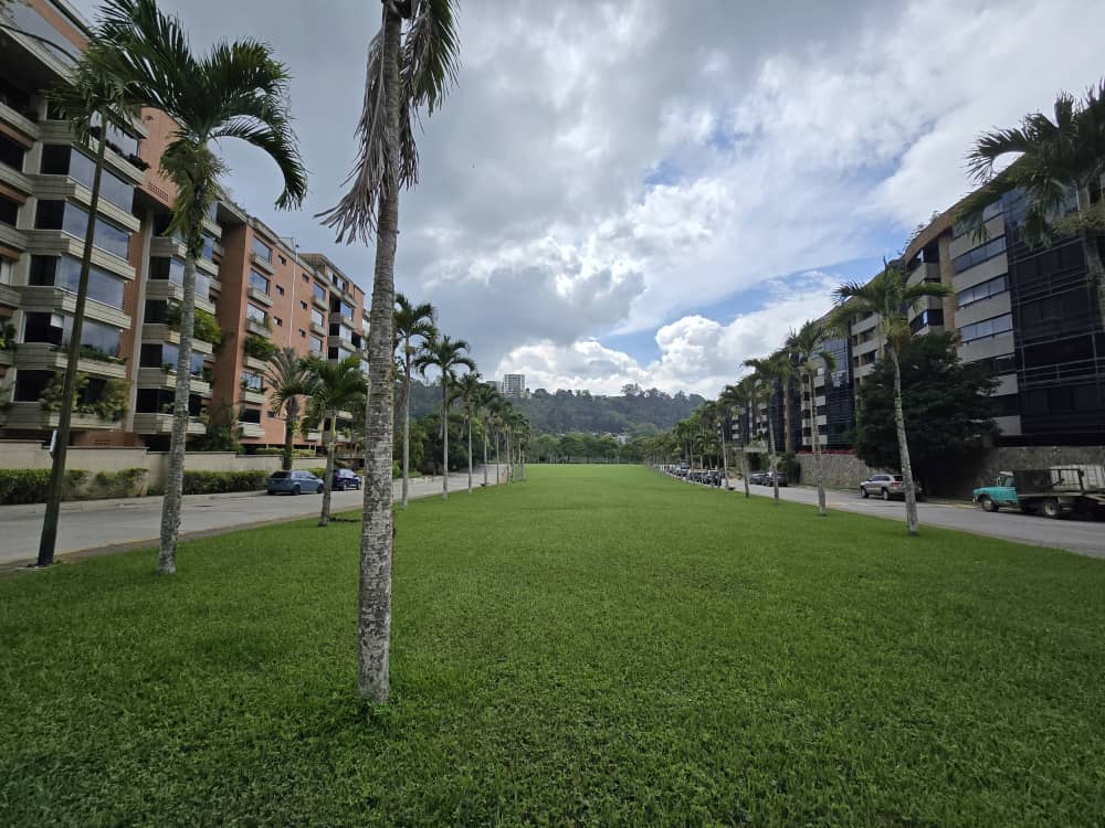 Se vende Apto 260m² 3h+s/4b+s/4e La Lagunita - Otras fotos