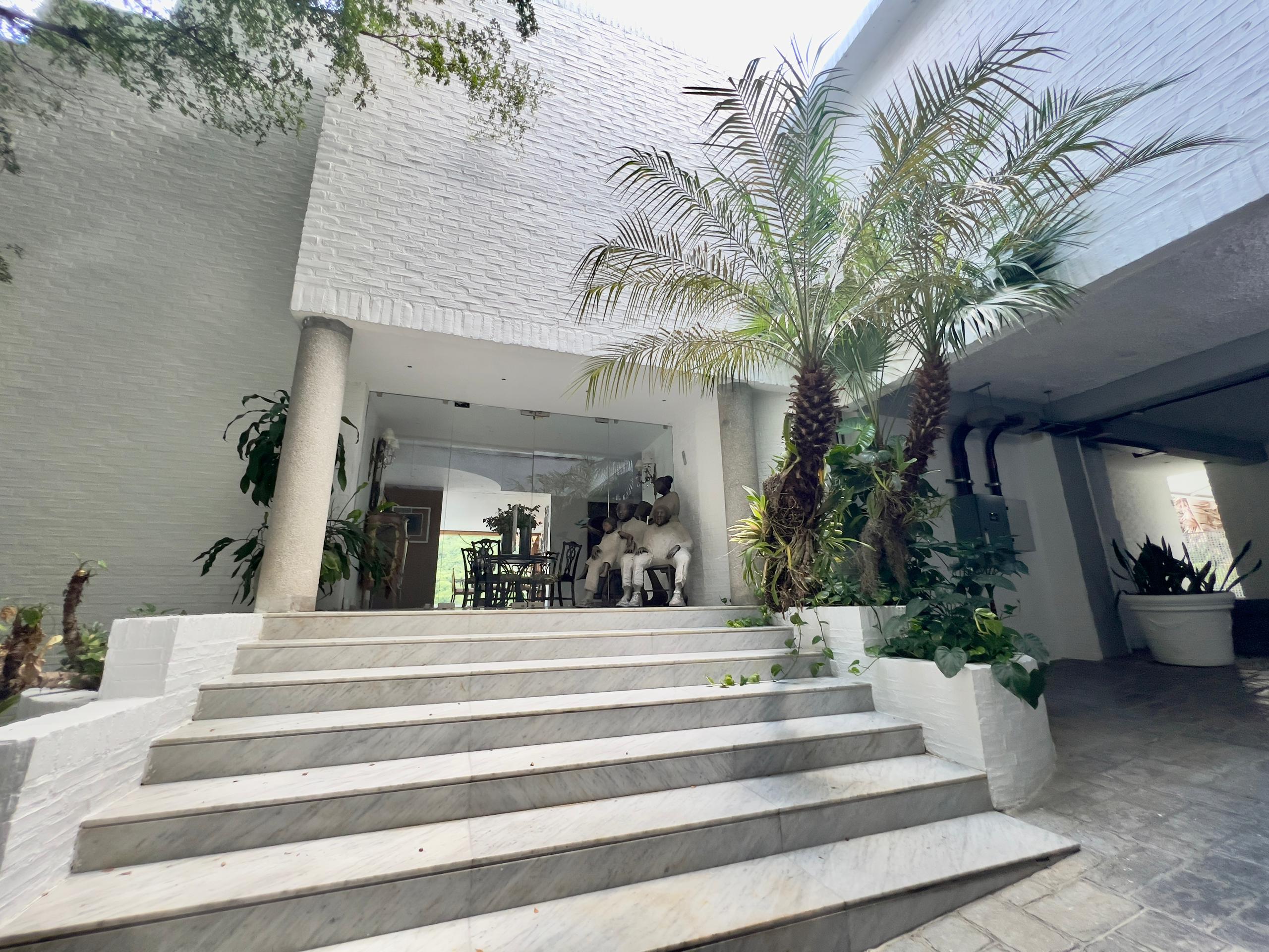 Se vende casa 1800m² 6h+4s/7b+5s/14p Colinas de Valle Arriba - Otras fotos