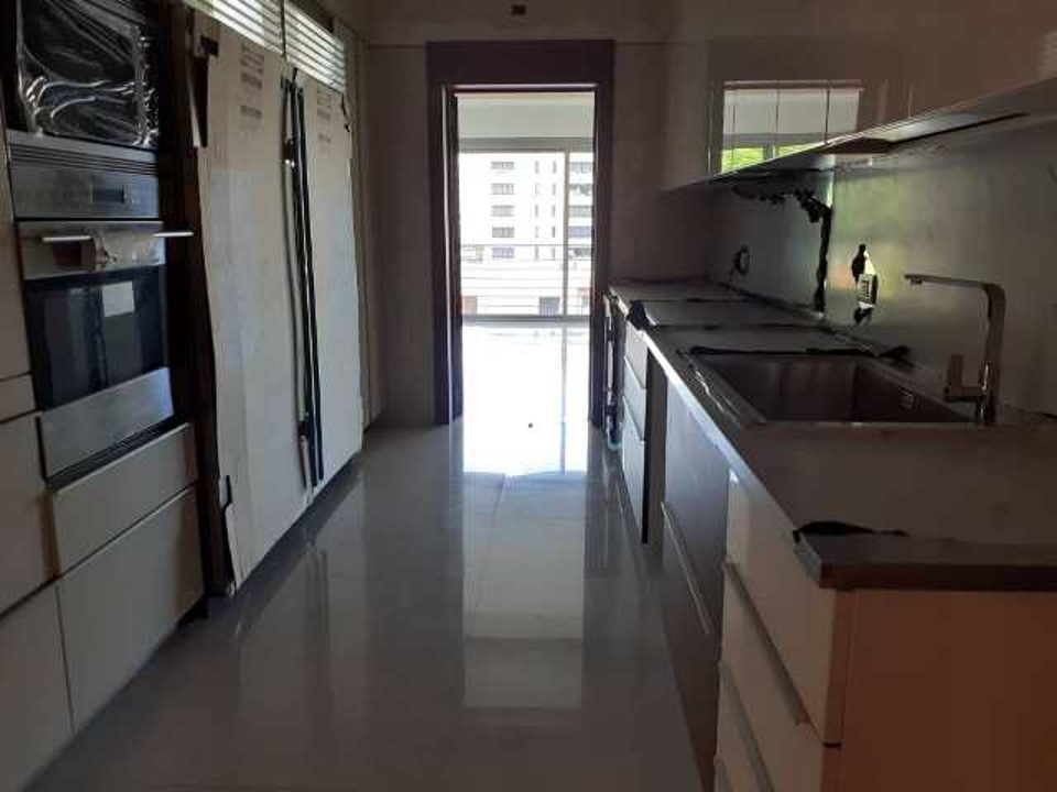 Se alquilan Aptos 206 m² 3h/3b/2p Lomas de las Mercedes 5