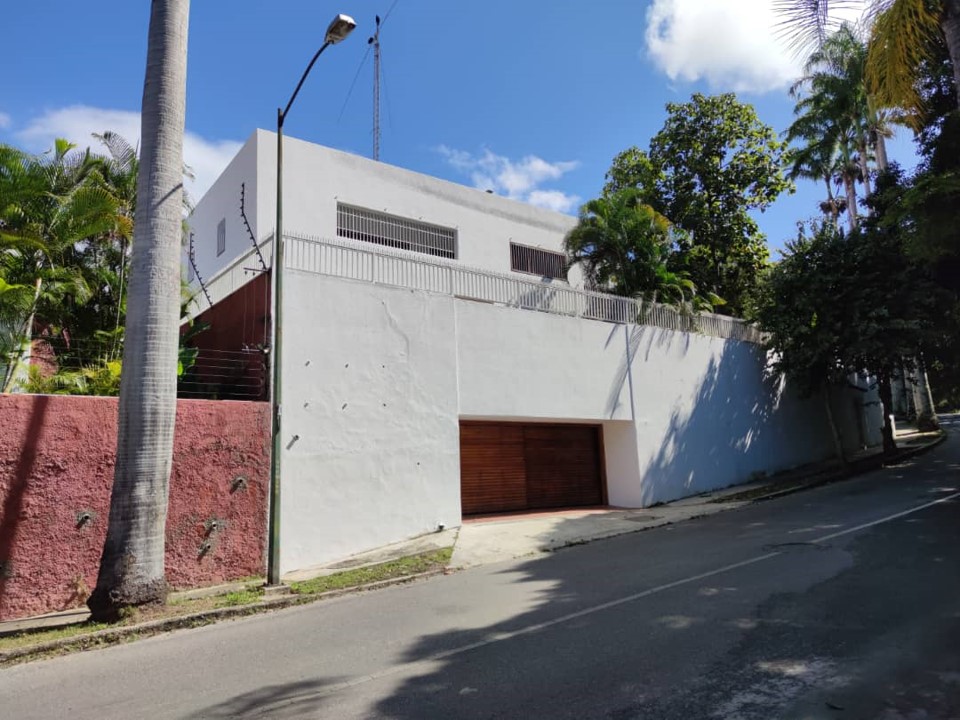 Se vende casa 1200m² 5h+s/6b+s/5p San Roman - Otras fotos