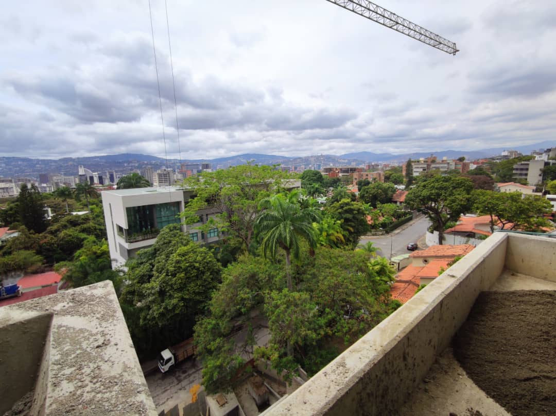 Se vende PH 895 m² -4h+s/7b+s/6p en Altamira - Otras fotos