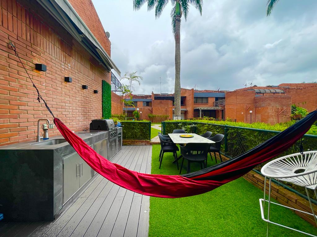 Se vende townhouse 320m² 4h+s/3b+s/7p El Hatillo - Otras fotos