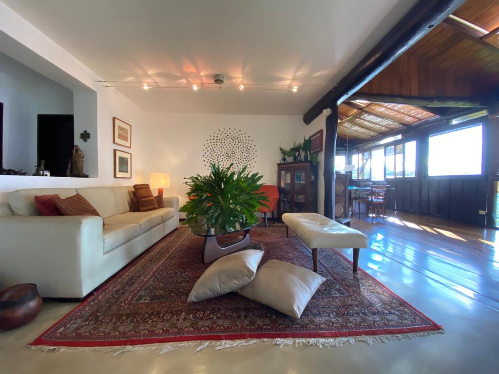 Se vende casa con terreno 2000m²  Alto Hatillo - Otras fotos