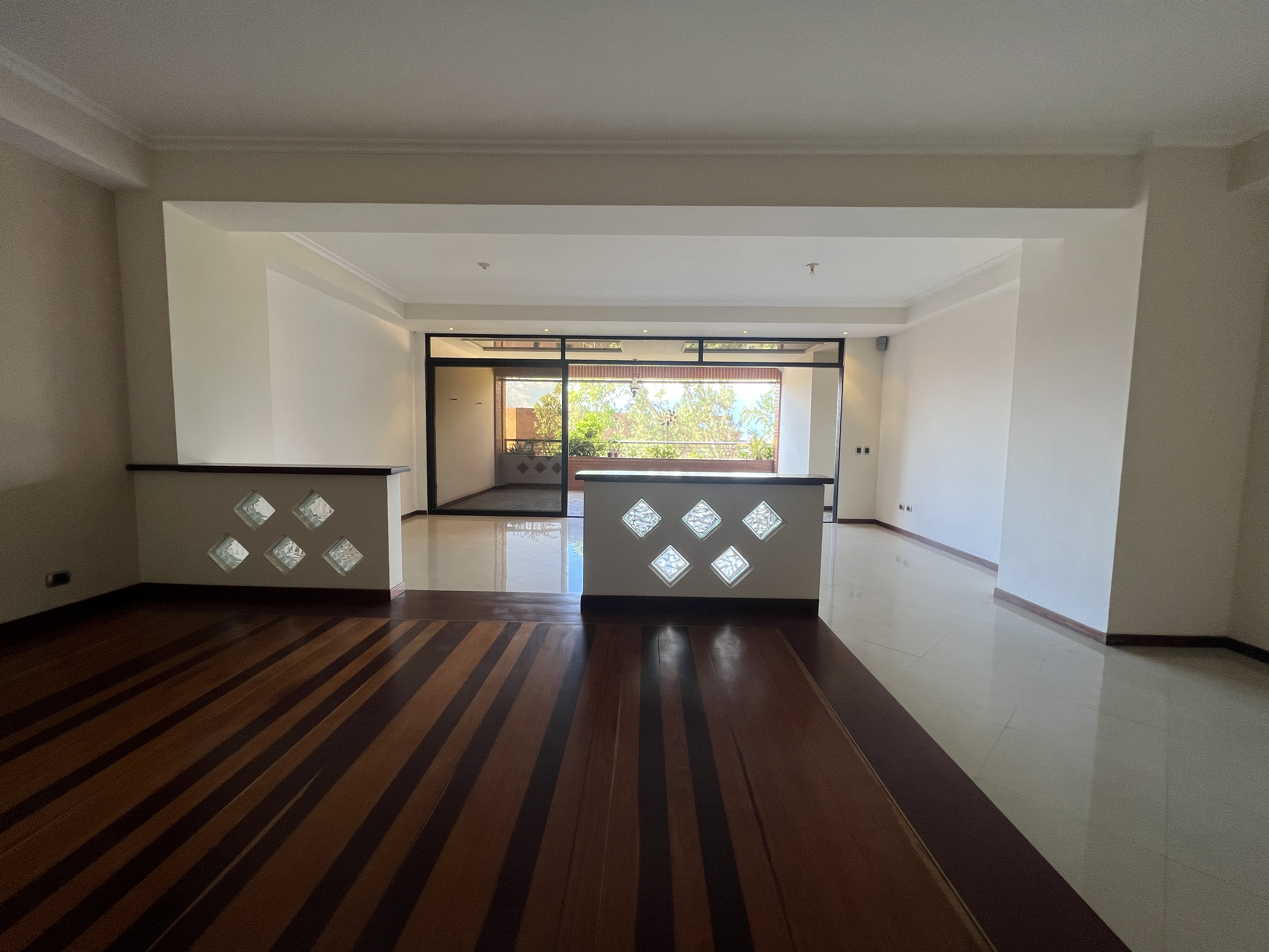 Se vende PB en La Tahona 320m² - 3h/3.5b/4pe 3