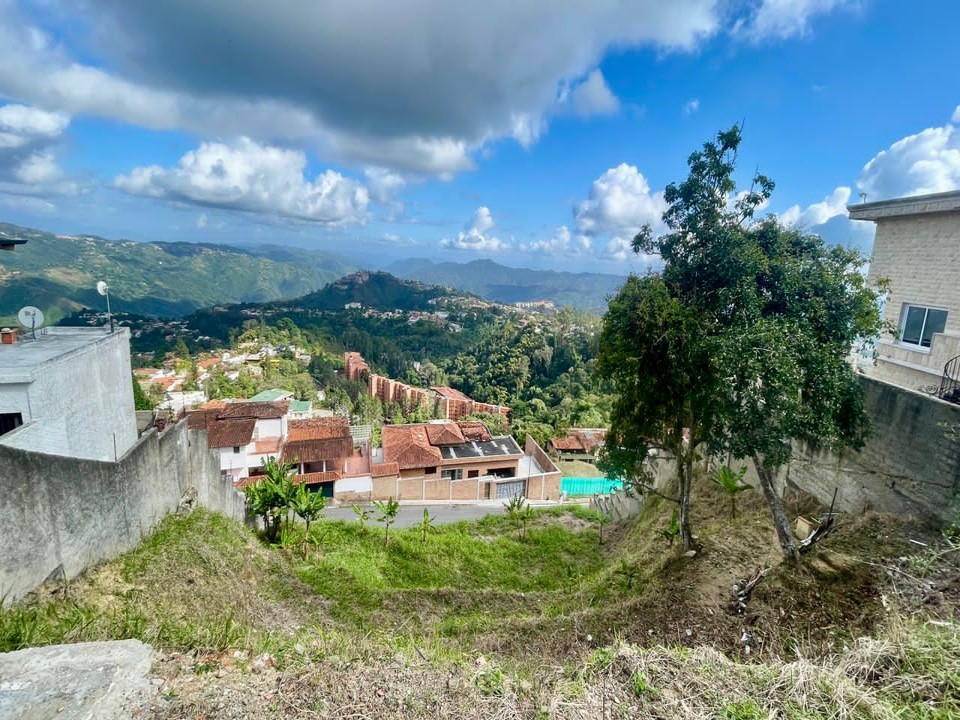 Se Vende Terreno 1756m² en La Lagunita 4