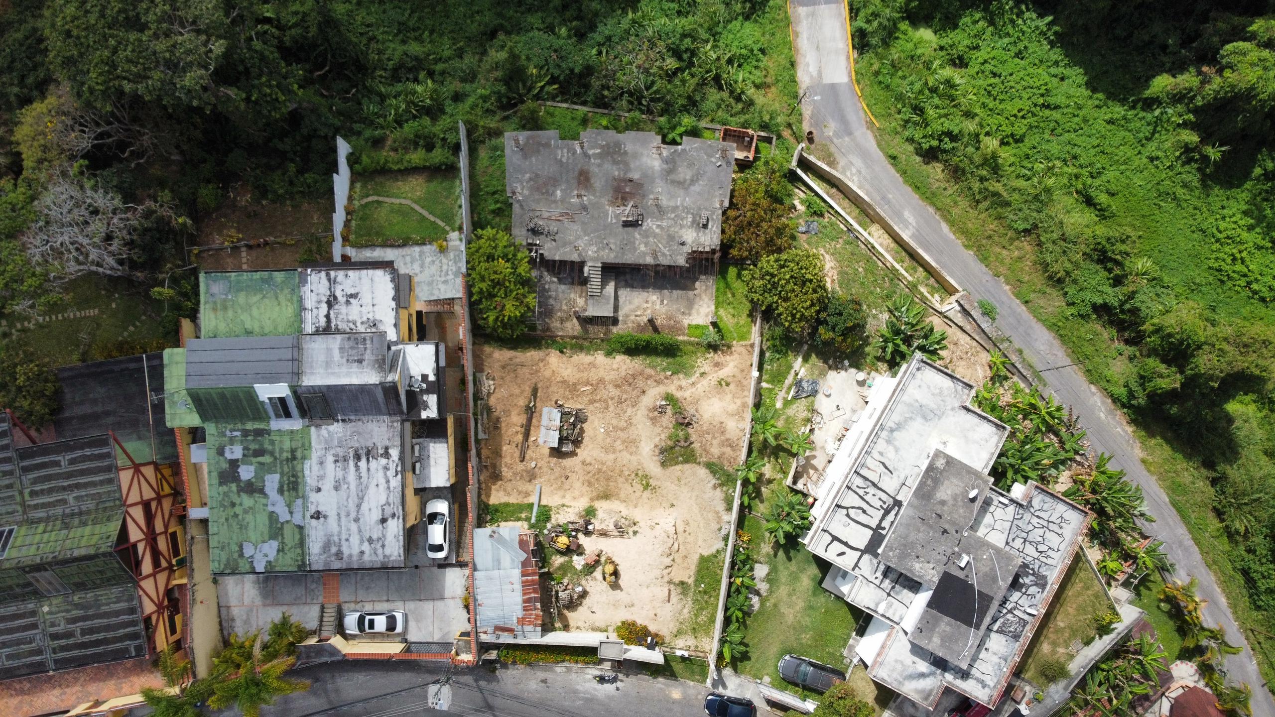 Se vende terreno 1363m² La Union 5