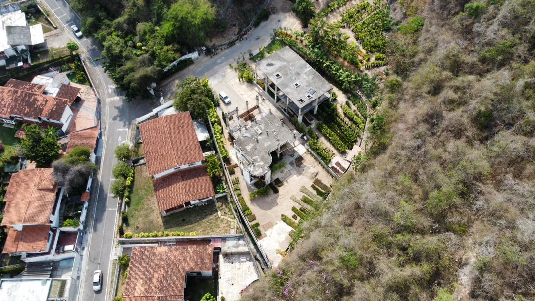 Se vende terreno 3000m² Prados del este 4