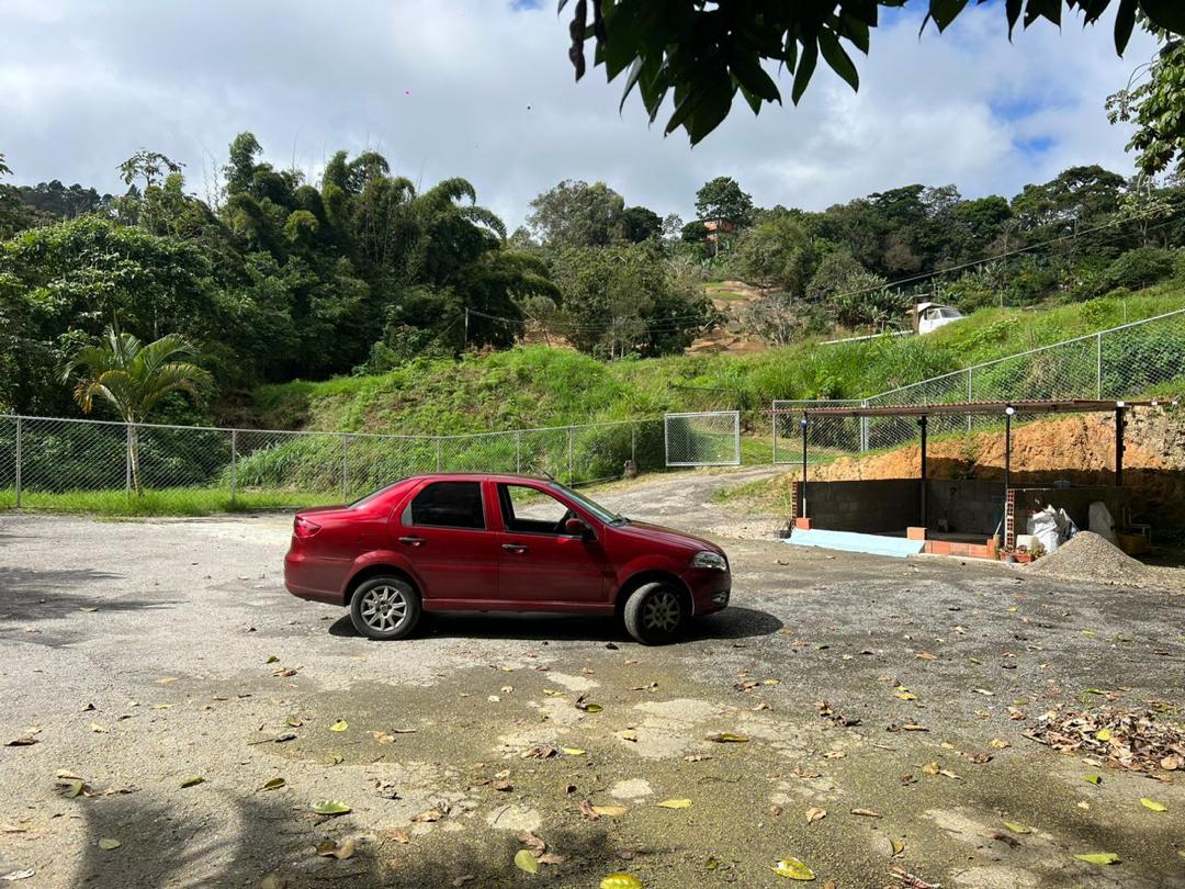 Se vende terreno 511m² EL Hatillo 5