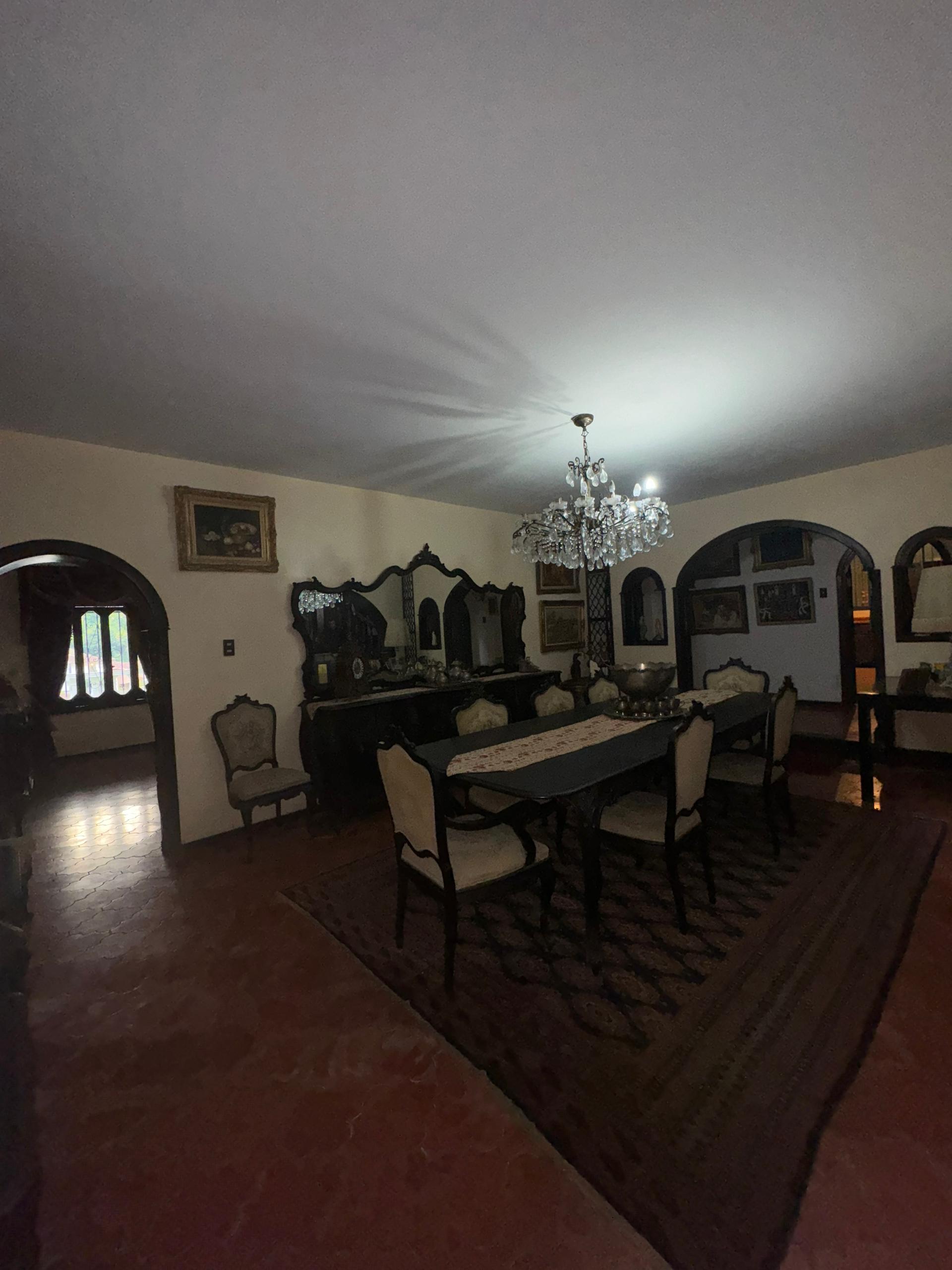 Se vende casa 1000m² 12h+2s/8b+s/6e San Luis - Otras fotos