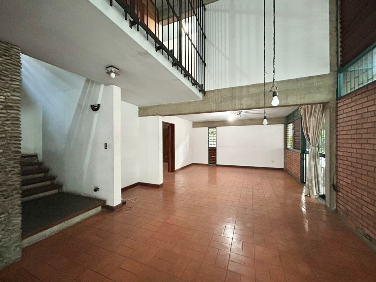 Se vende casa 500m² Chuao - Otras fotos