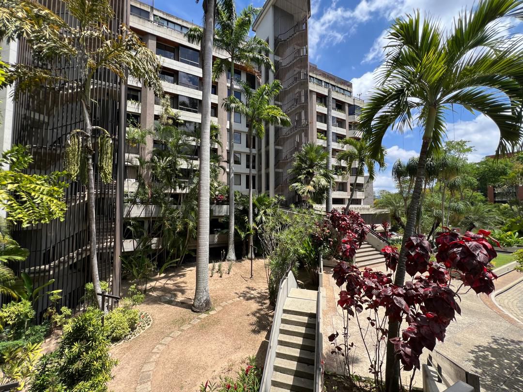 Se vende Apto 280m² 3h+s/3.5+sb/4p Colinas de Valle Arriba - Otras fotos