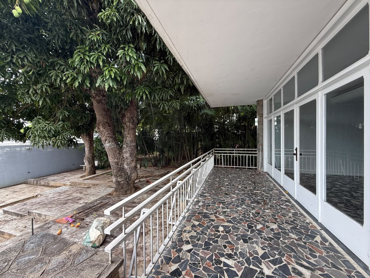 Se alquila casa (comercial/residencial) 1000m² Los Chorros - Otras fotos