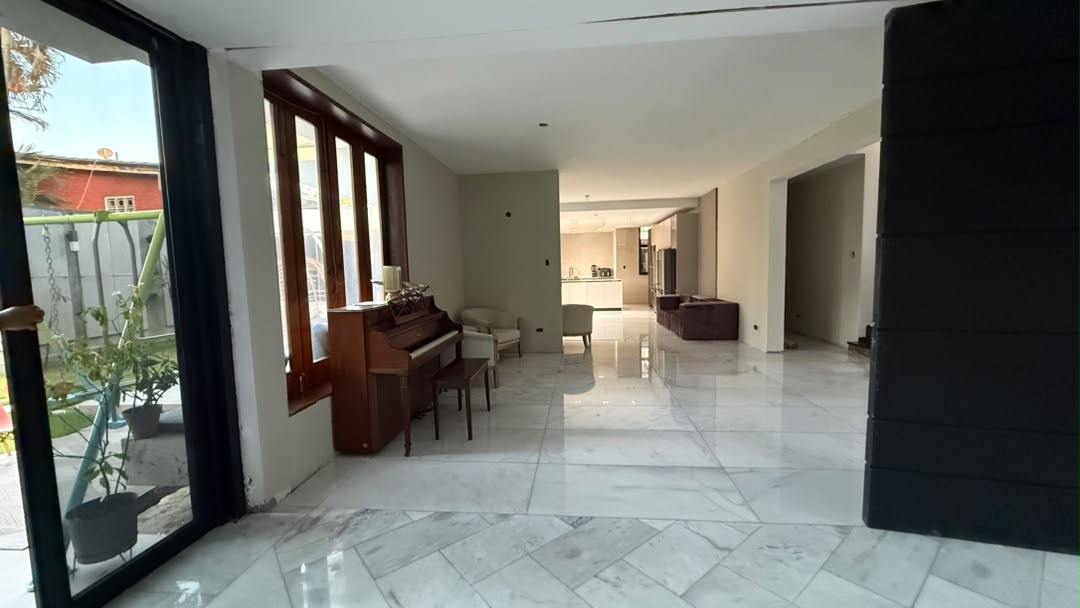Se vende Casa 3h/3b+s/4p 512m² Caurimare 5
