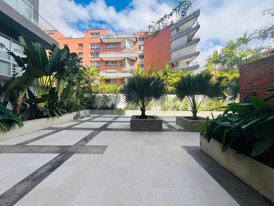 Se vende Apto PB 700m² 4h+2s/3b+s/6p Campo Alegre - Otras fotos