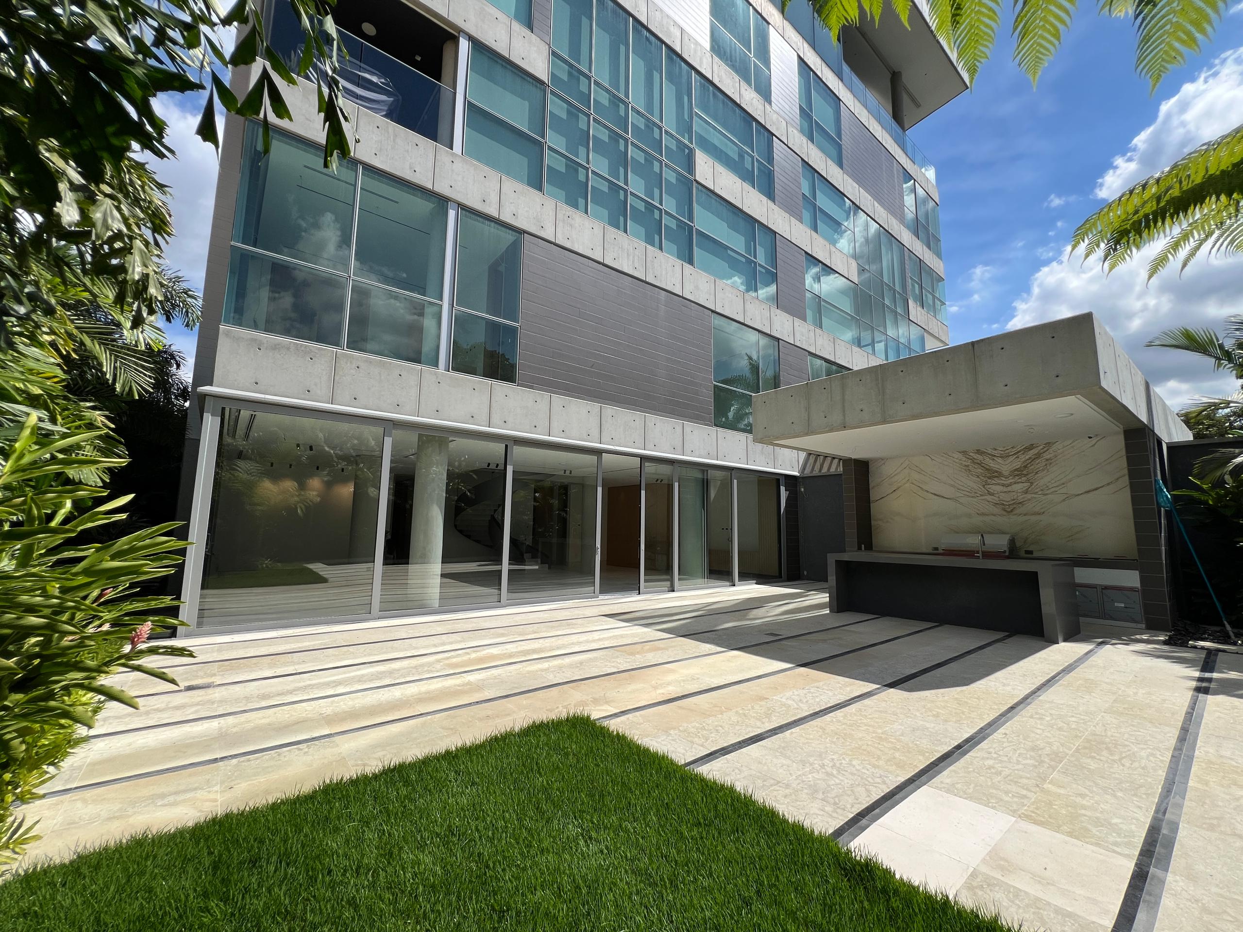 Se vende Apto 767m² 4h+2s/4b+1s/6p Altamira - Otras fotos