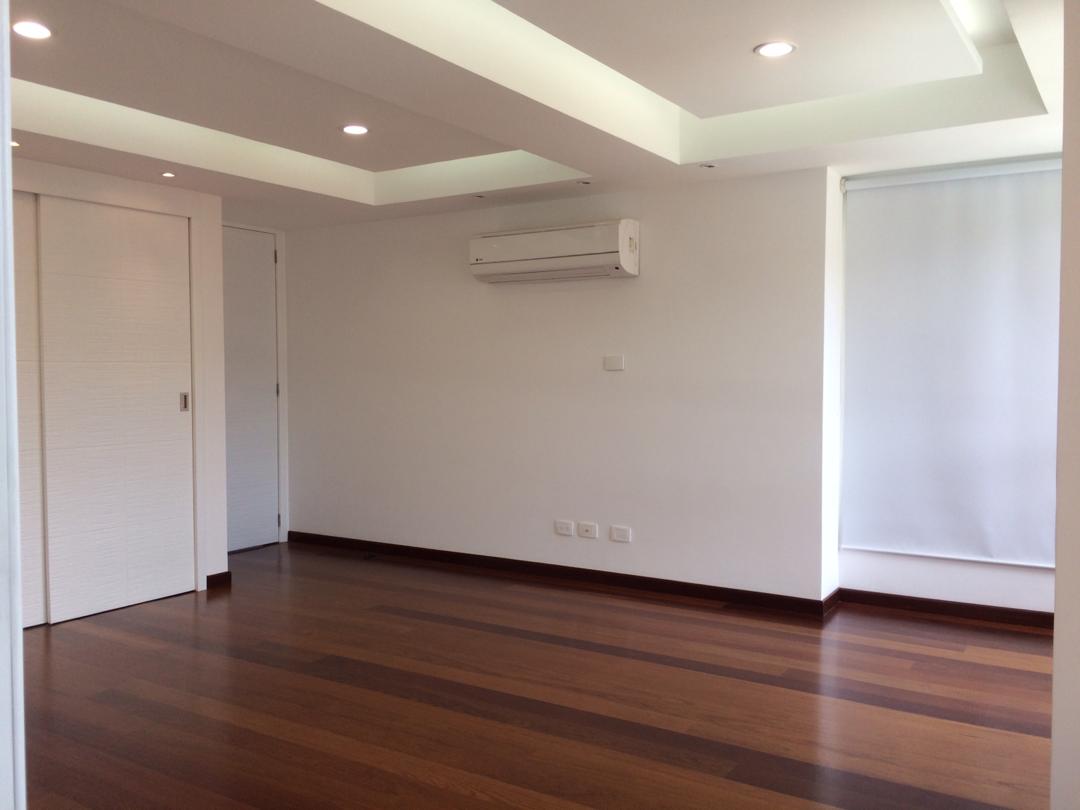 Se vende PH de 500 M² 4h/7b/4p Lomas del Sol - Otras fotos