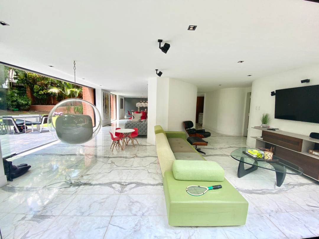 Se vende apto 770m²  4h+s∕4b+s∕3p en Chulavista - Otras fotos