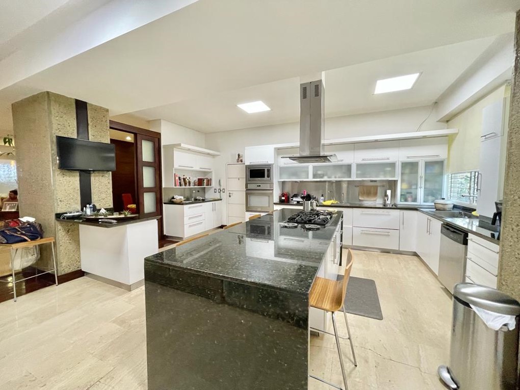 Se vende apto PB 600m² 4h/4b/4p - Las Mesetas - Otras fotos