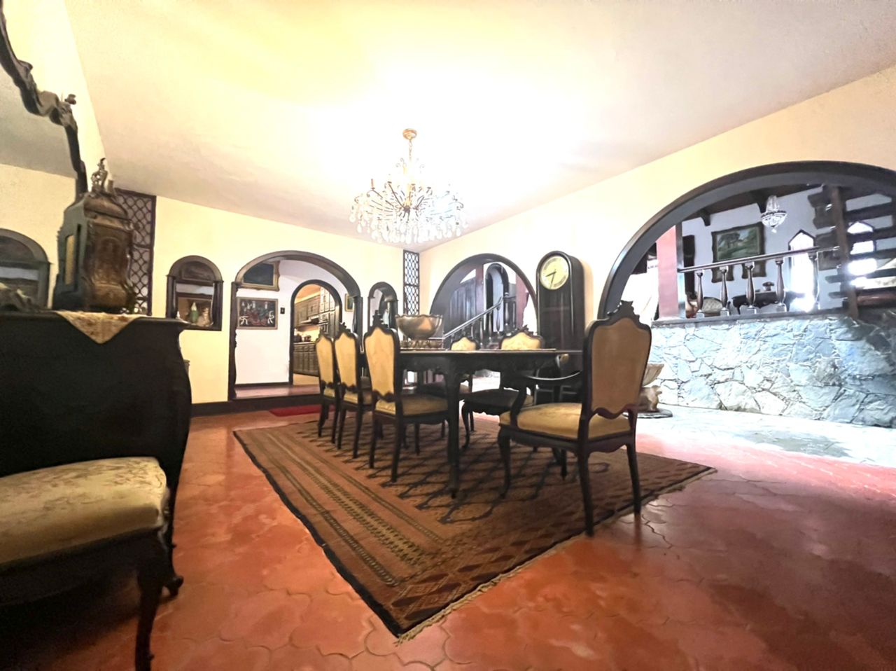 Se vende casa 1000m² 10h+3s/12b/5p San Luis - Otras fotos