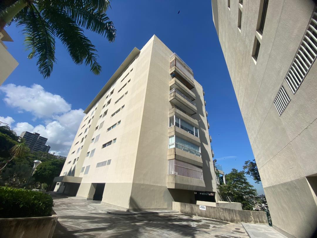 Se vende Apto 360m² 3h+s/4b+s/3p Chulavista 1