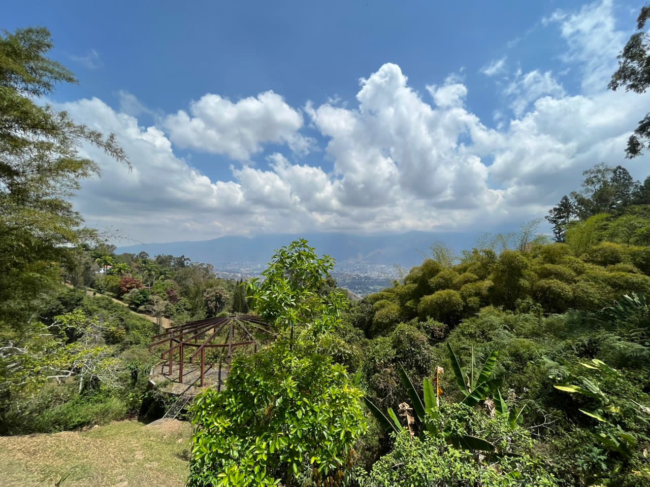 Se vende Casa 2320m² 3h+1s/5b+1s/6p , Alto Hatillo - Otras fotos