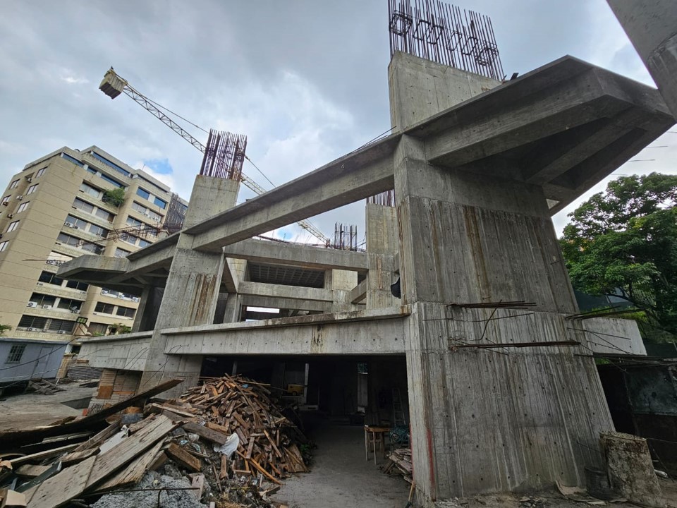 Se vende terreno 1400m² Las Mercedes 2