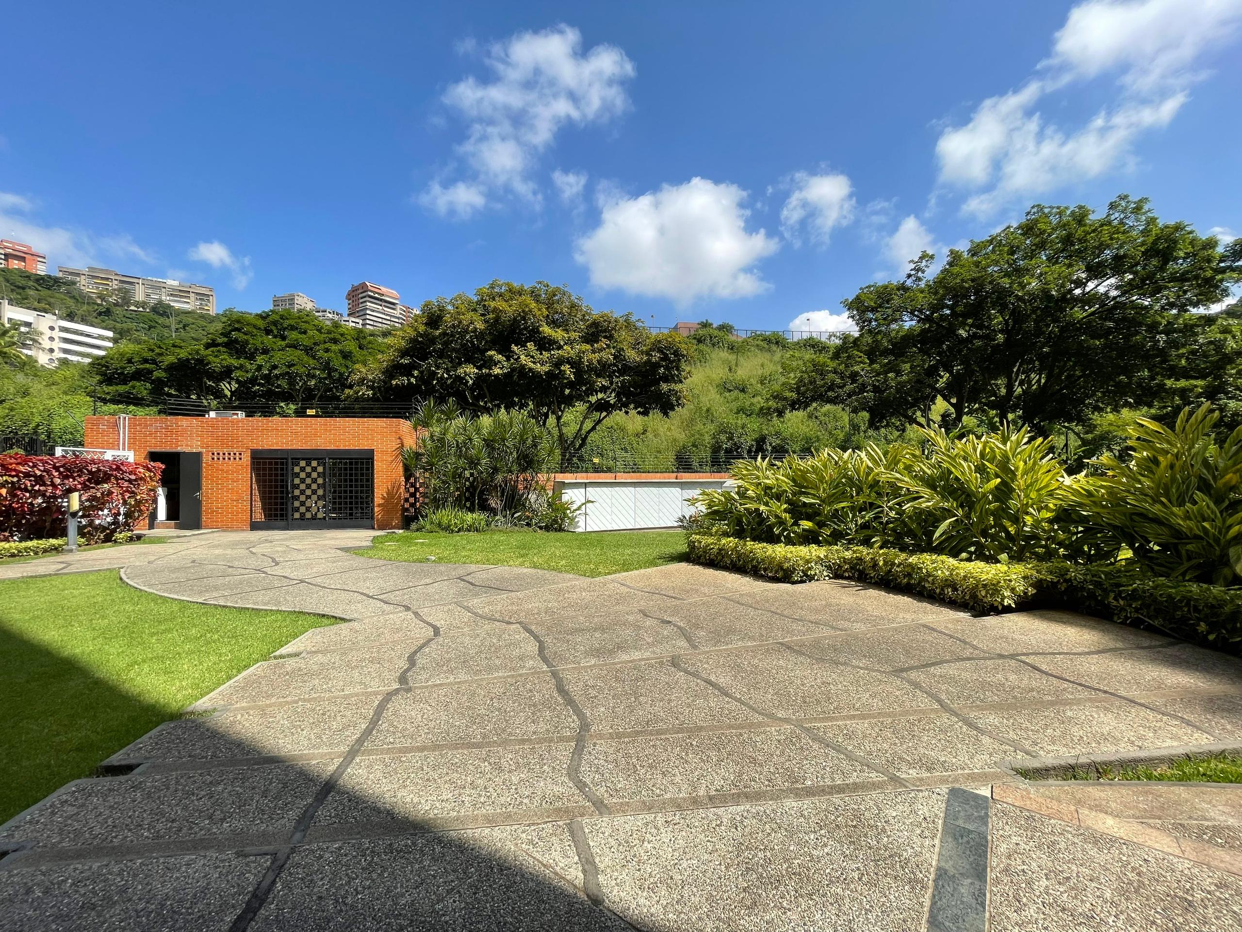 Se vende / alquila Apto 352m² 4h+s/4b+s/2e  Valle Arriba - Otras fotos