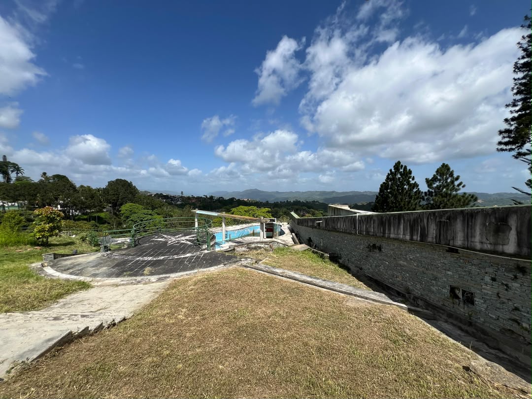 Se vende casa 4.500m² 10p La Lagunita 2