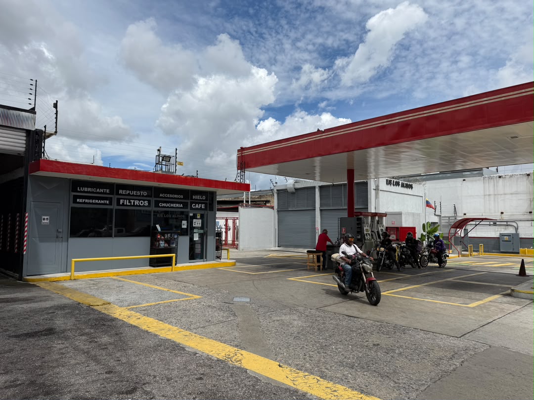 Se vende Terreno 2.500m² Chacao - Otras fotos