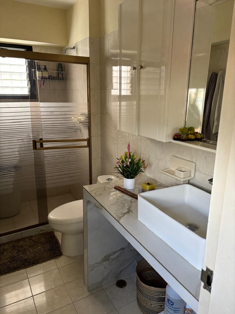 Se vende Apto 122m² 3h+s/2b+s/2p Los Chaguaramos 5
