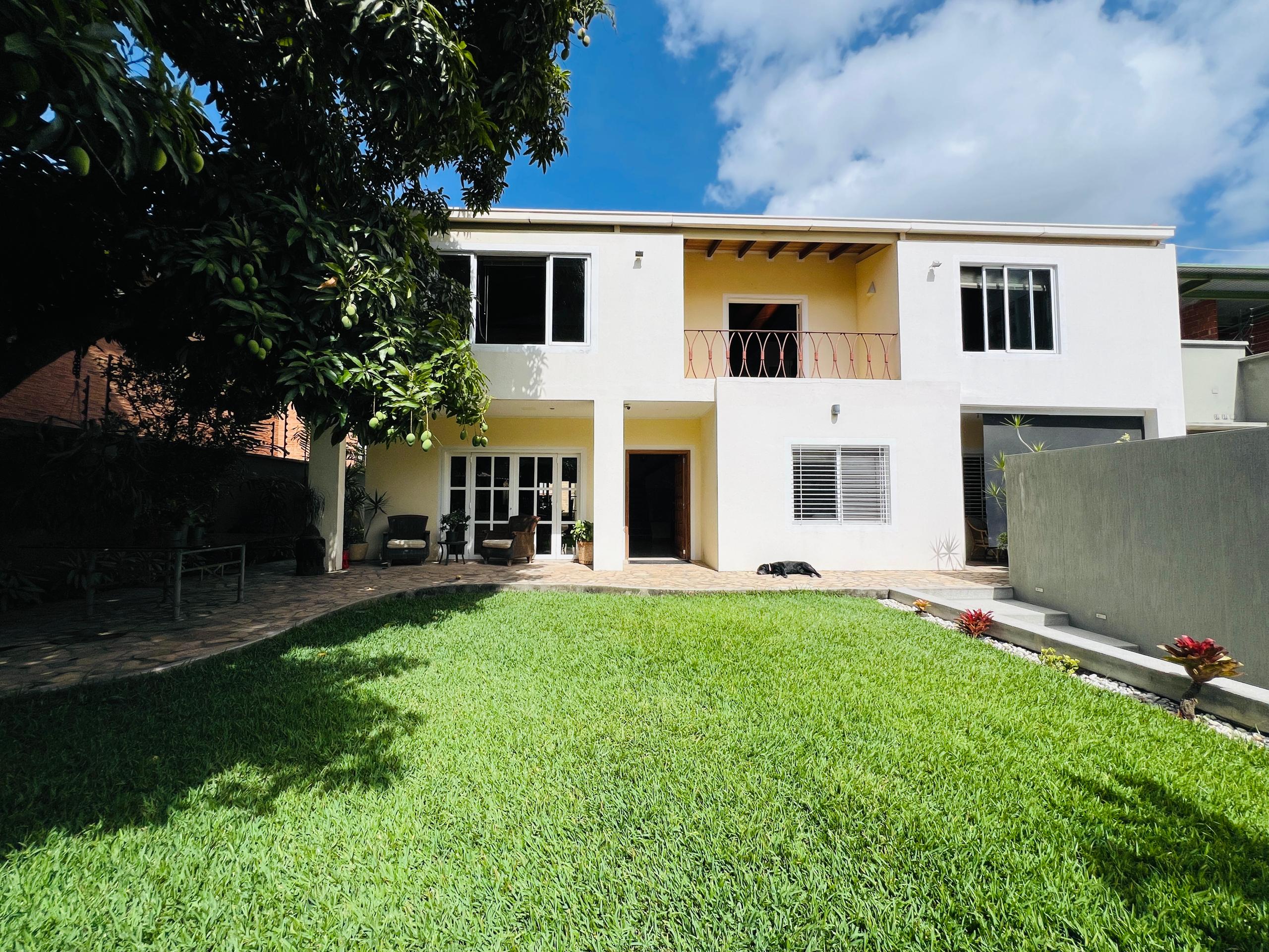 Se vende casa 600m² 6h+2s/6b+s/4p Altamira - Otras fotos