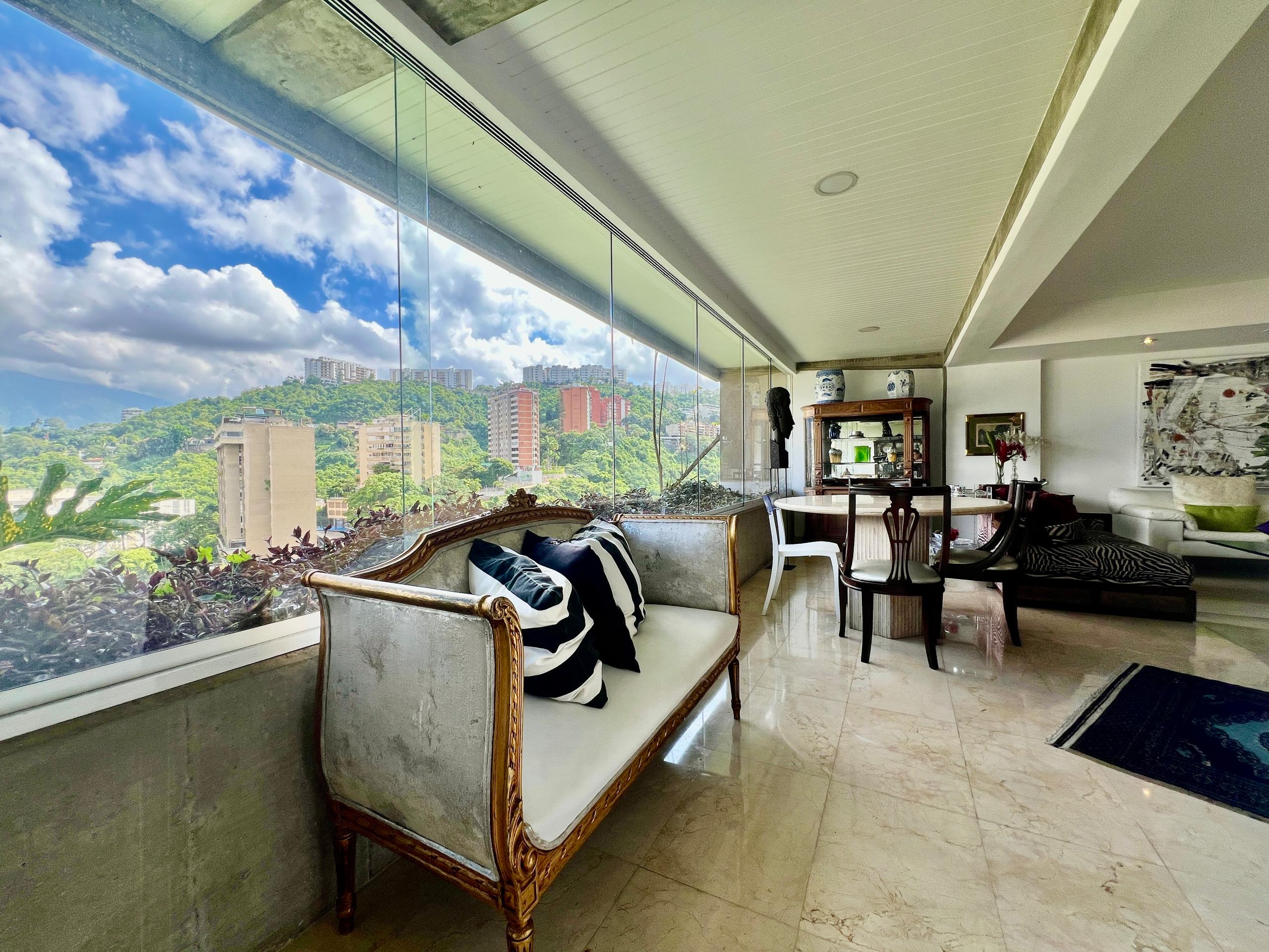 Se vende Apto 244m² 2h+s/3b+s/3p Las Mesetas de Santa Rosa de Lima - Otras fotos