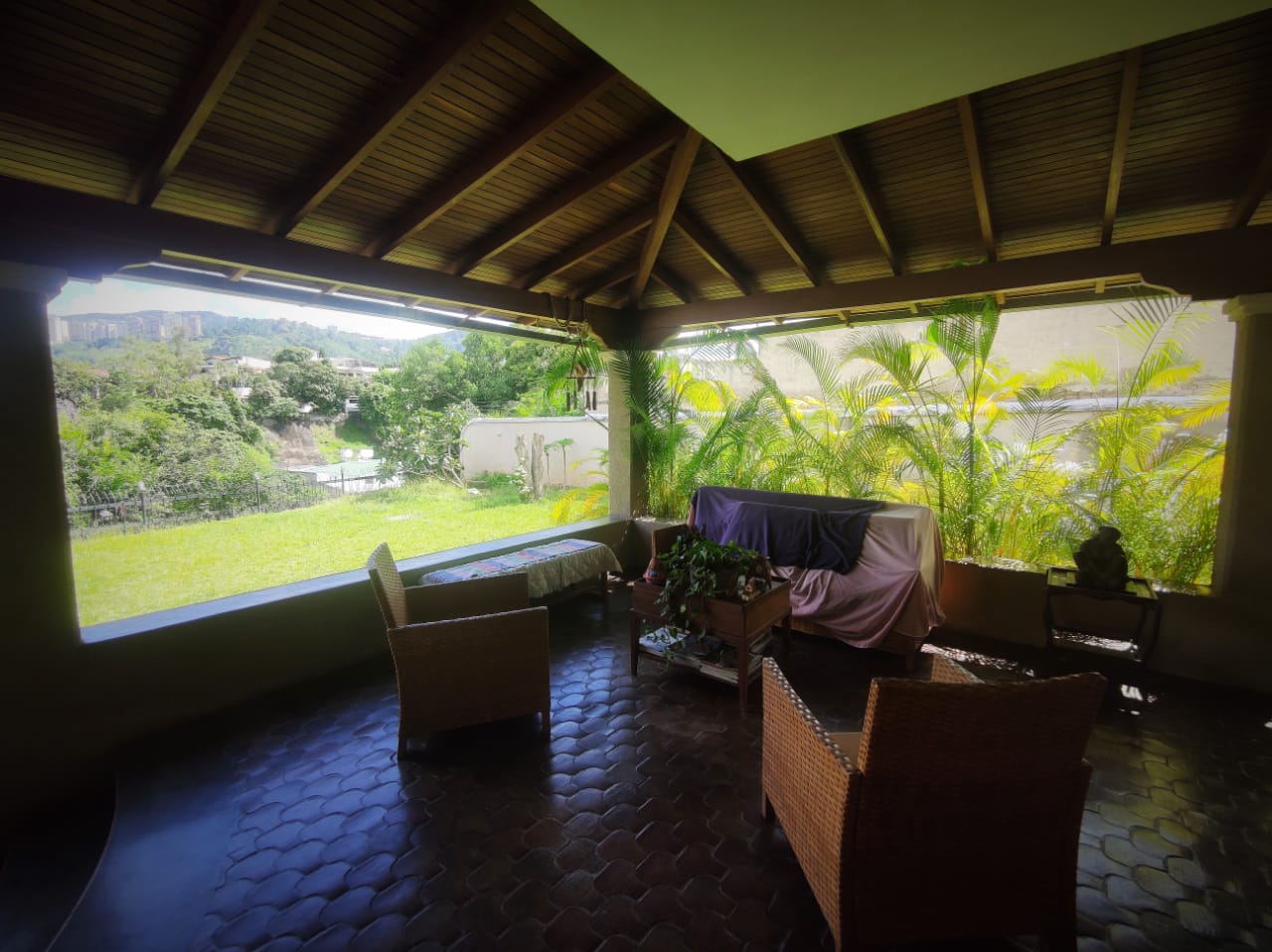 Se vende casa 1100m² 4h+1s/6b+1s/4p Prados Del Este - Otras fotos