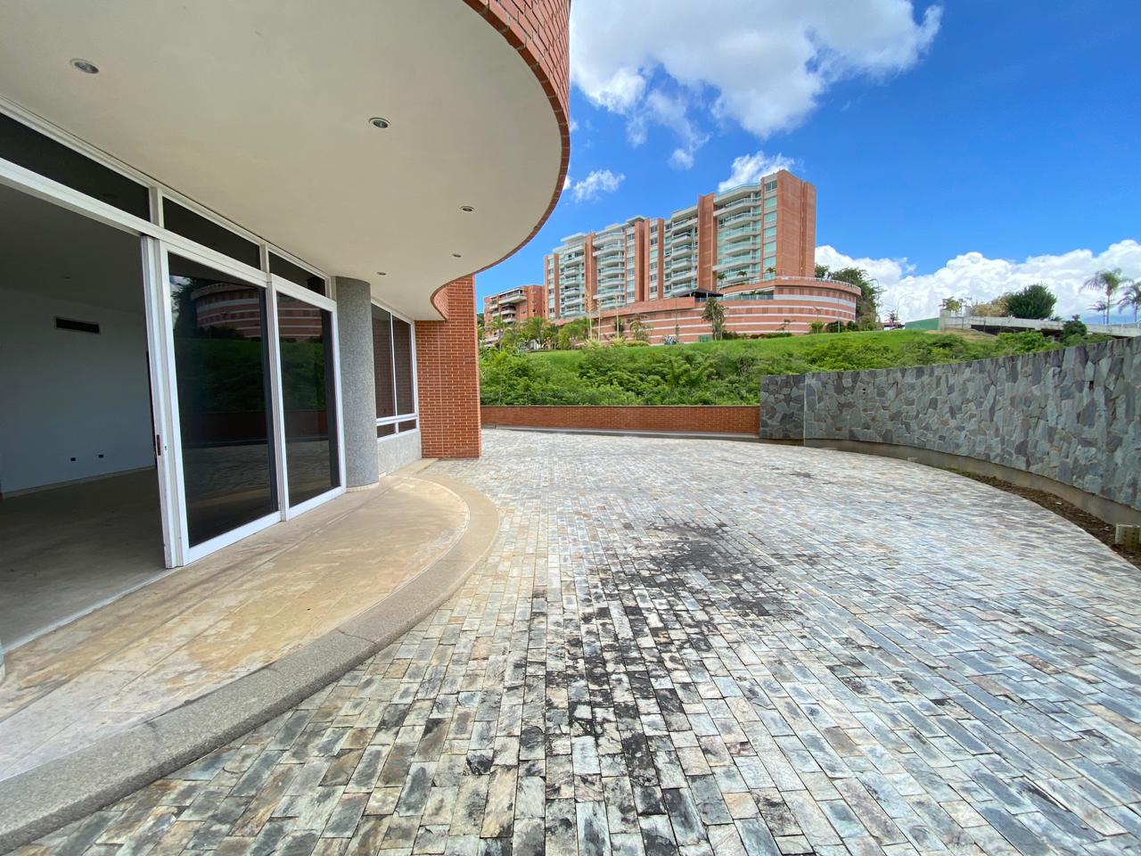 Se vende Apto PB 606m² 4h+2s/5b+1s/5p Mirador de los campitos - Otras fotos