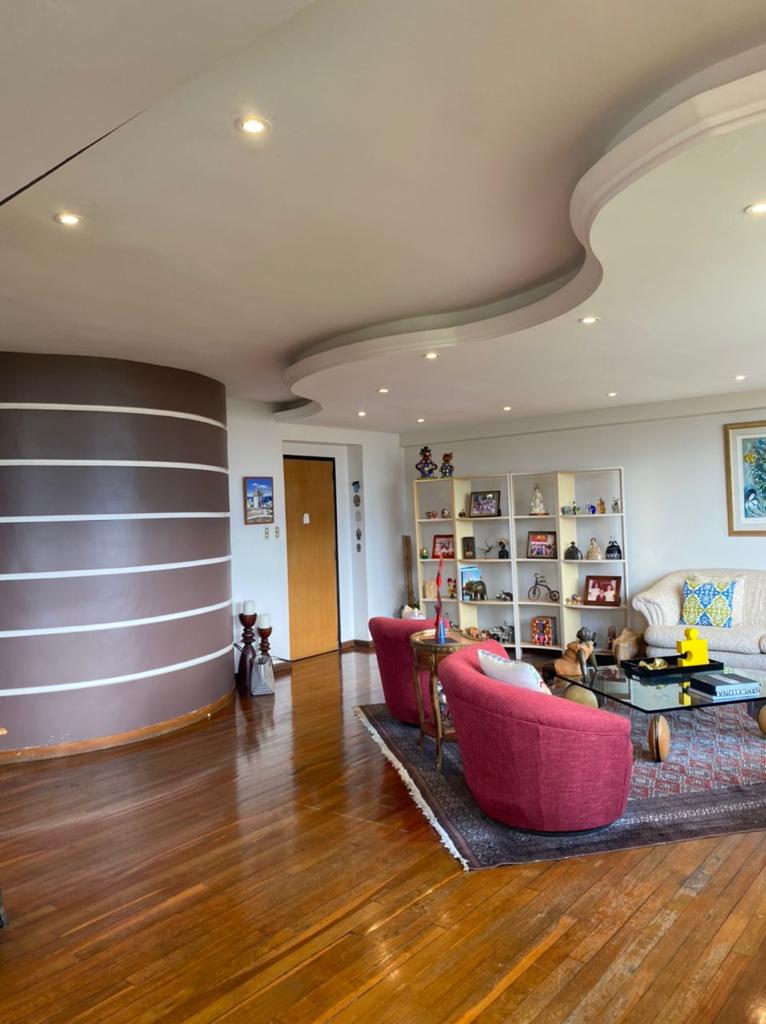 Se vende Penthouse 310m² 4h+1s/6b+1s/2p Colinas de valle arriba 2