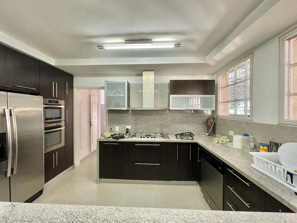 Se vende Casa/ terreno 1700m² 4h/5b/10p , Altamira - Otras fotos