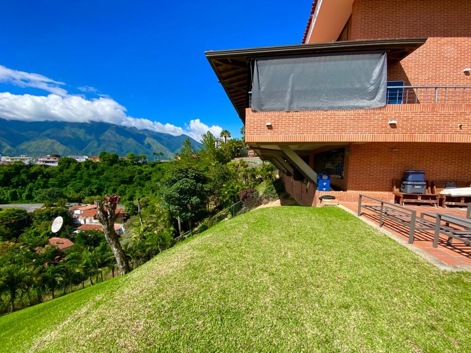 Se vende casa 565m² -4h+1s/7b+1s/3p Caurimare - Otras fotos