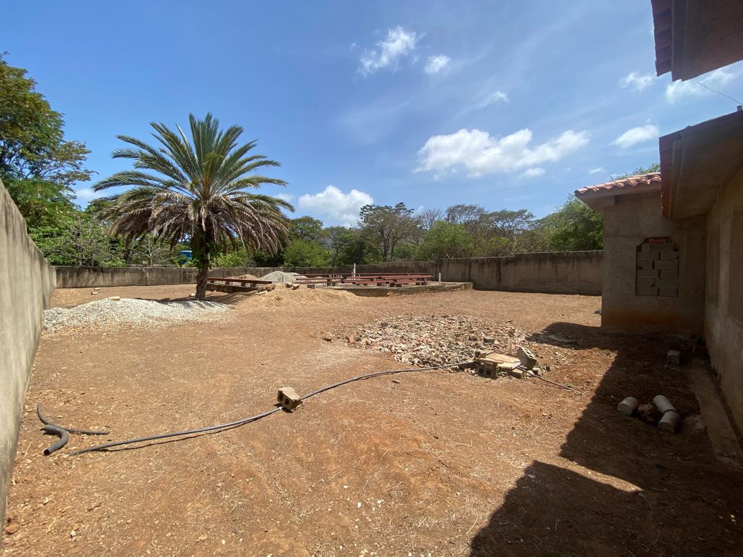 Se vende/alquila Terreno 800m²  La Asunción - Otras fotos