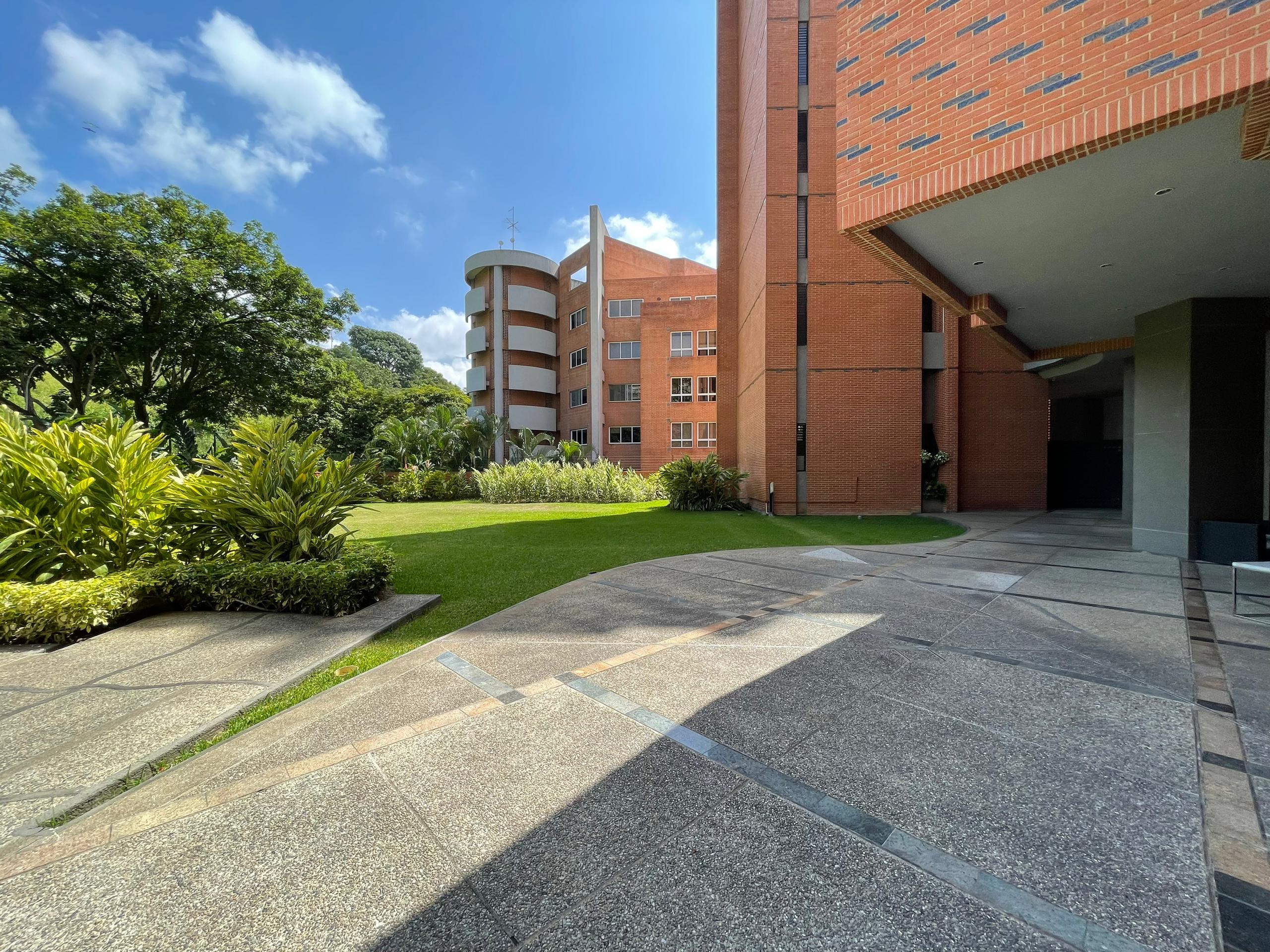 Se vende / alquila Apto 352m² 4h+s/4b+s/2e  Valle Arriba - Otras fotos
