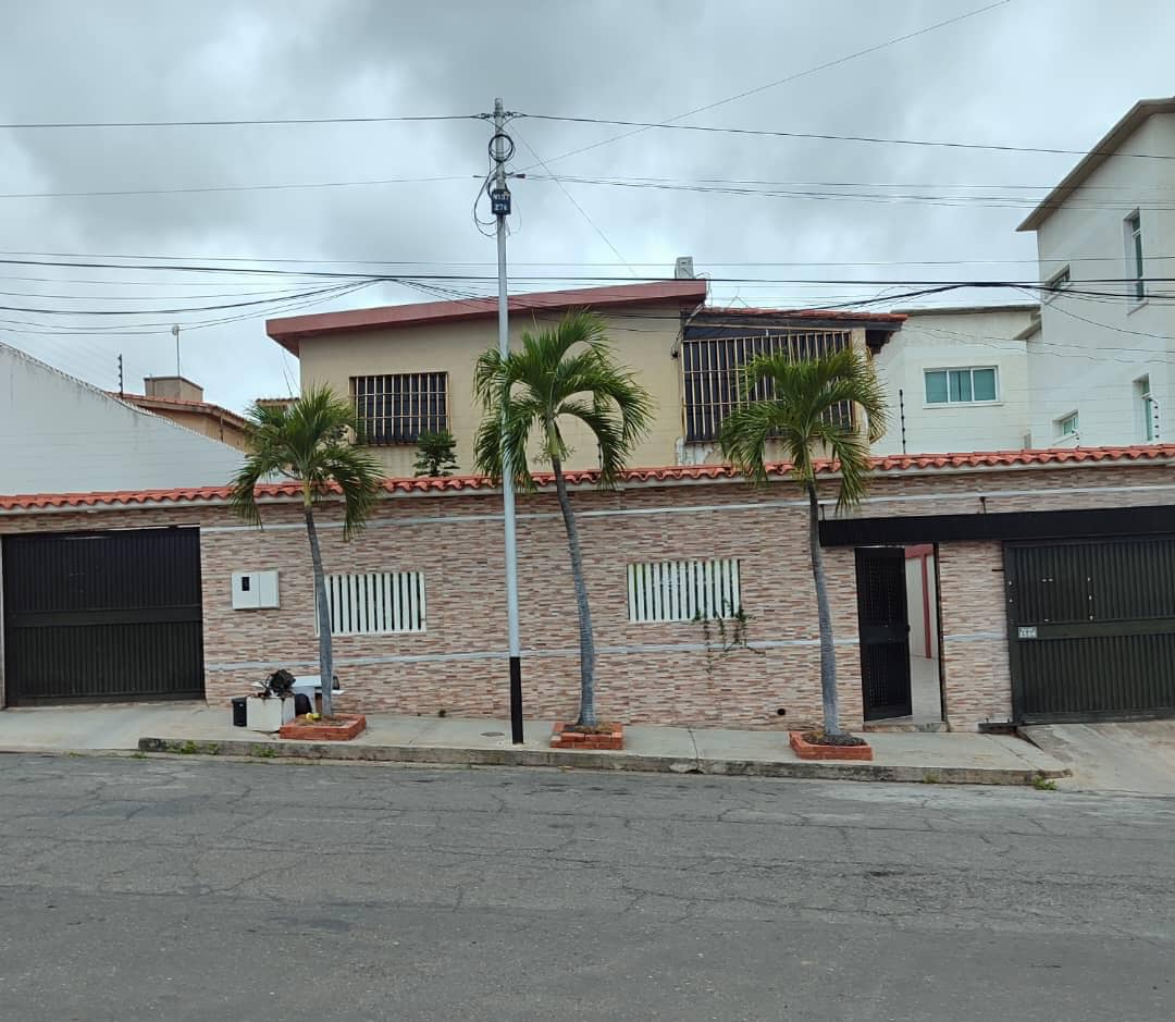 Se vende casa 627m² 6h/6b/6e Catia la Mar - Otras fotos