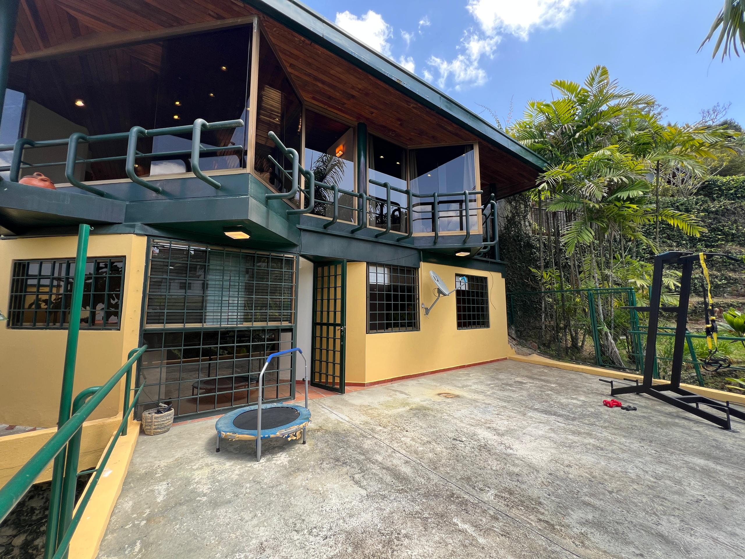Se vende casa 1100m² 4h/4.5b/6p Alto Hatillo - Otras fotos