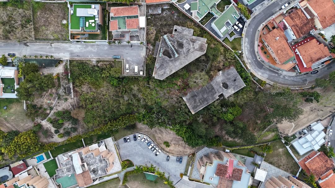 Se vende terreno 2800m² Alto Hatillo 3