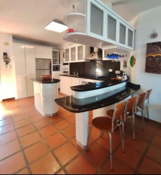 Se vende Apto 98m² 2h/2b/2p Playa Moreno - Otras fotos