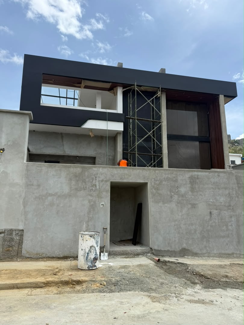 Se vende Casa 450m² 4h+s/7b+s/4p - Otras fotos