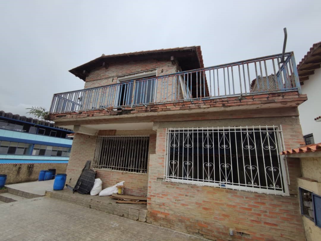Se vende casa 500m²  5h+s∕7b+s∕3p en El Marques - Otras fotos