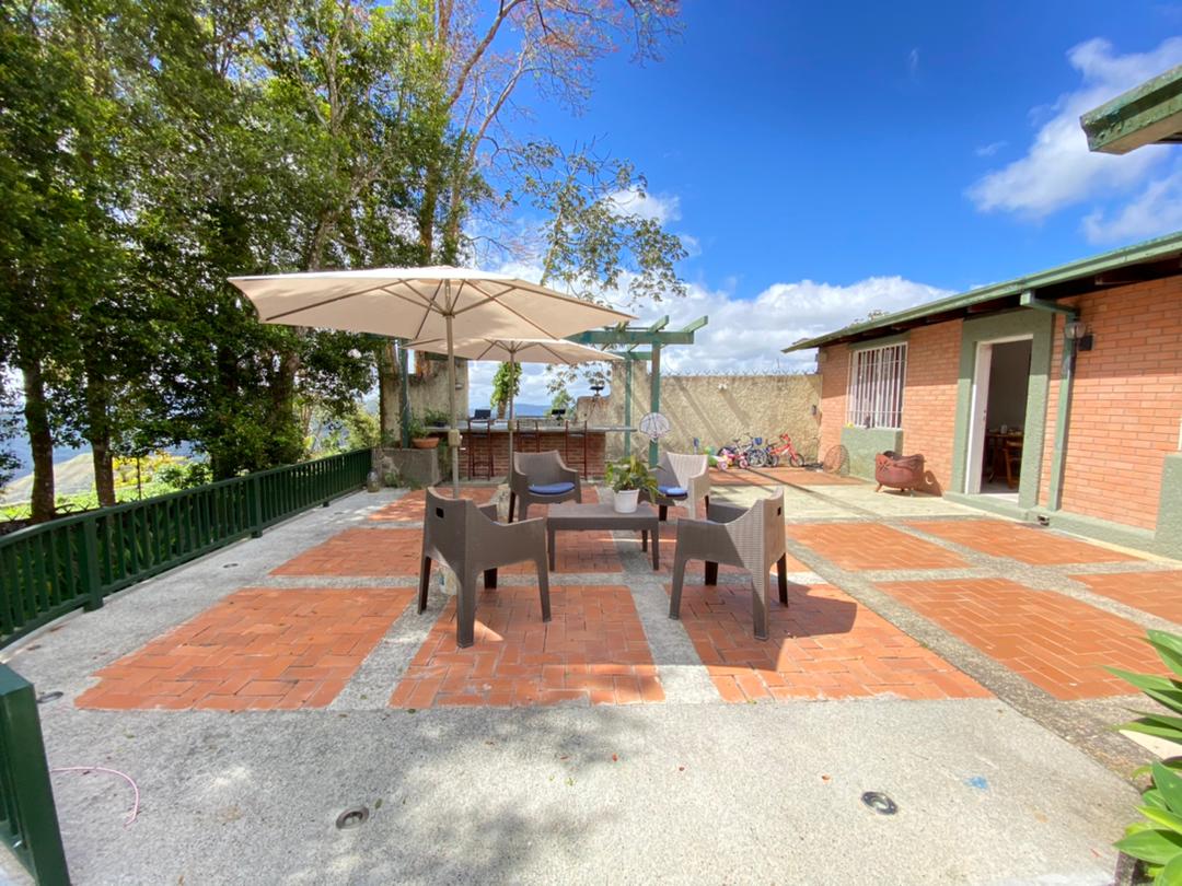 Se vende casa 1300m²  4h+s∕5b+s∕8p en Oripoto - Otras fotos